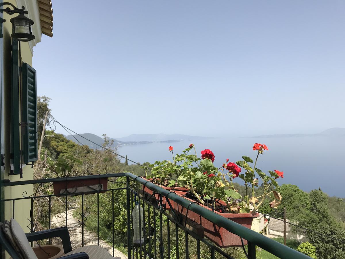 Theea Cottage - Wonderful Sea Views Chlomos Dış mekan fotoğraf